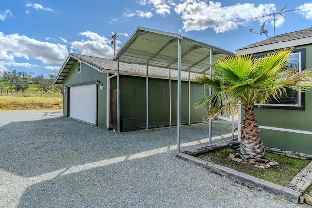 $749,900 | 10516 Thompson Way, Valley Springs, CA 95252