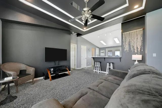 $749,900 | 10516 Thompson Way, Valley Springs, CA 95252