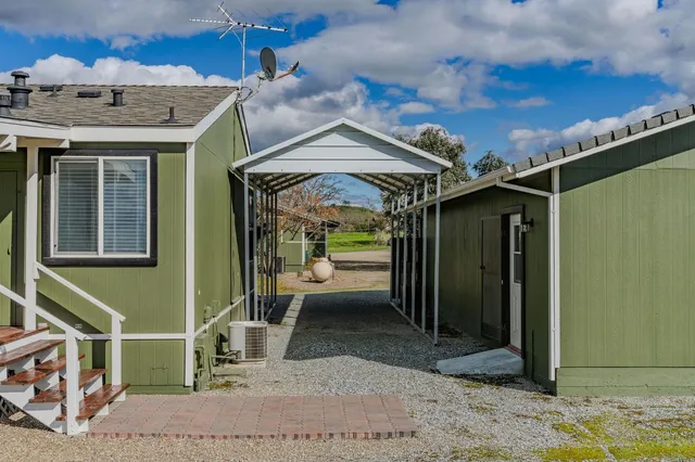 $749,900 | 10516 Thompson Way, Valley Springs, CA 95252