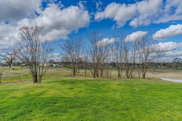 $749,900 | 10516 Thompson Way, Valley Springs, CA 95252