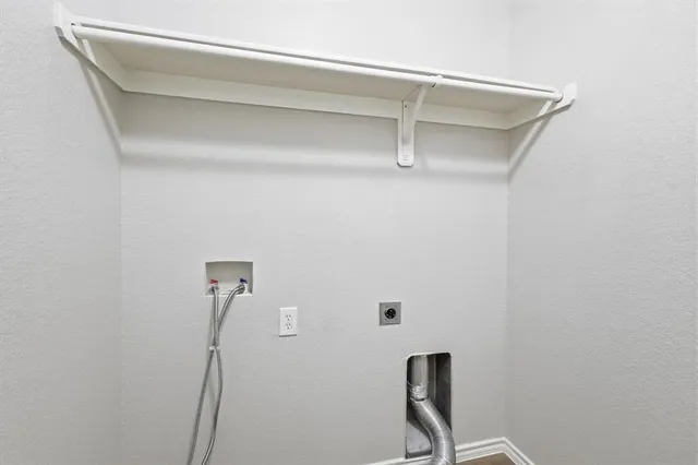 $365,000 | 10260 Los Barros Trail, Fort Worth, TX 76177