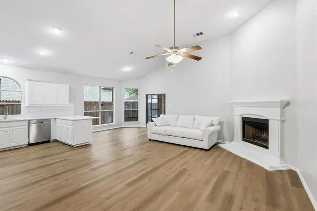 $365,000 | 10260 Los Barros Trail, Fort Worth, TX 76177