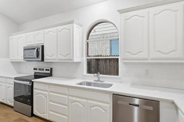 $365,000 | 10260 Los Barros Trail, Fort Worth, TX 76177