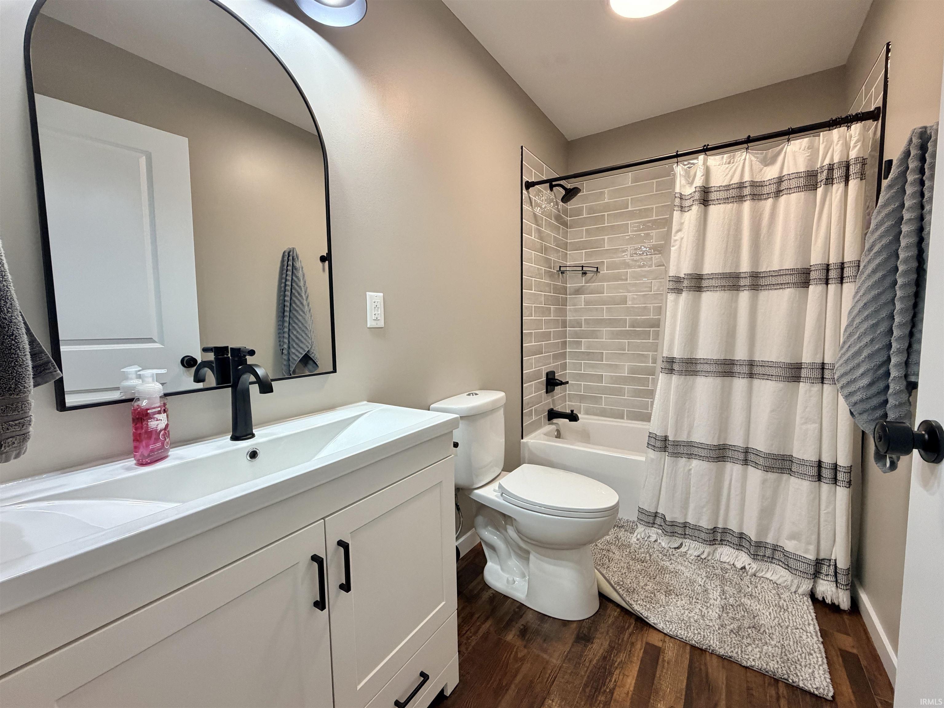 2428 South State Road Lyons, IN 47443 - Photo 12 of 17