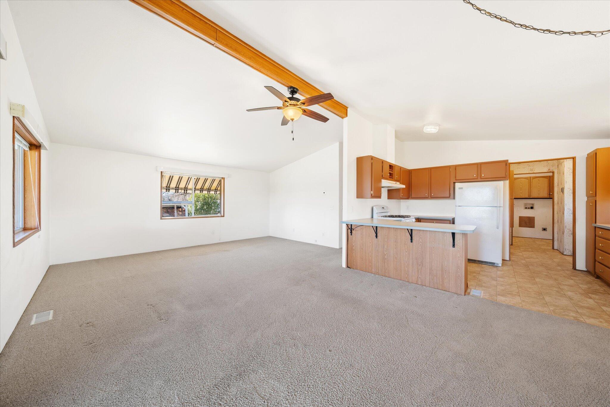 19301 Smith Road Redding, CA 96002 - Photo 27 of 62 33-BiggerFlow Real Estate Media-32