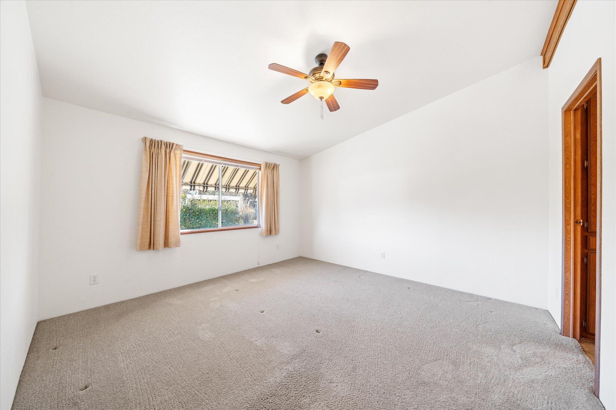 19301 Smith Road Redding, CA 96002 - Photo 34 of 62 43-BiggerFlow Real Estate Media-42