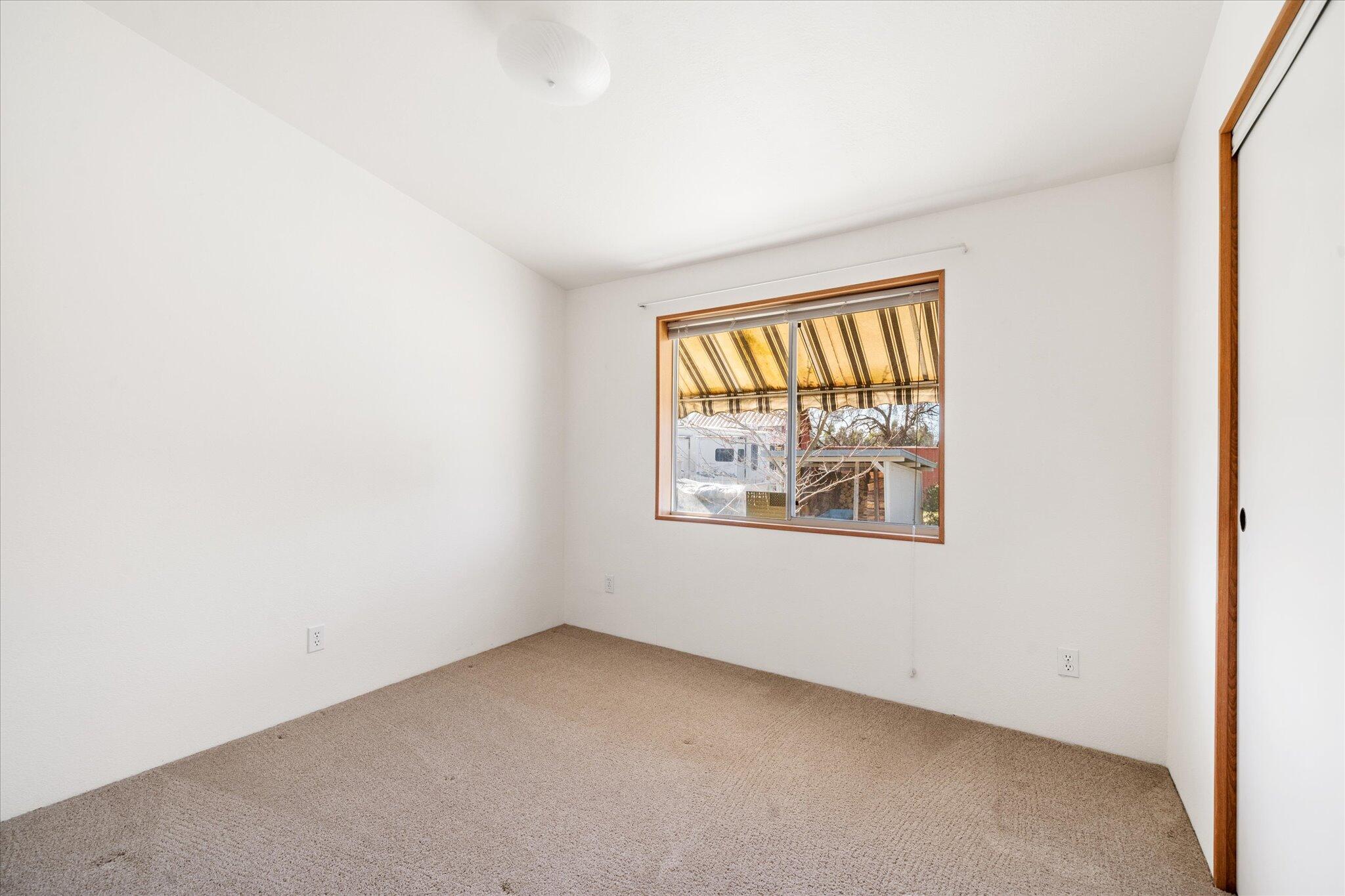 19301 Smith Road Redding, CA 96002 - Photo 37 of 62 46-BiggerFlow Real Estate Media-45