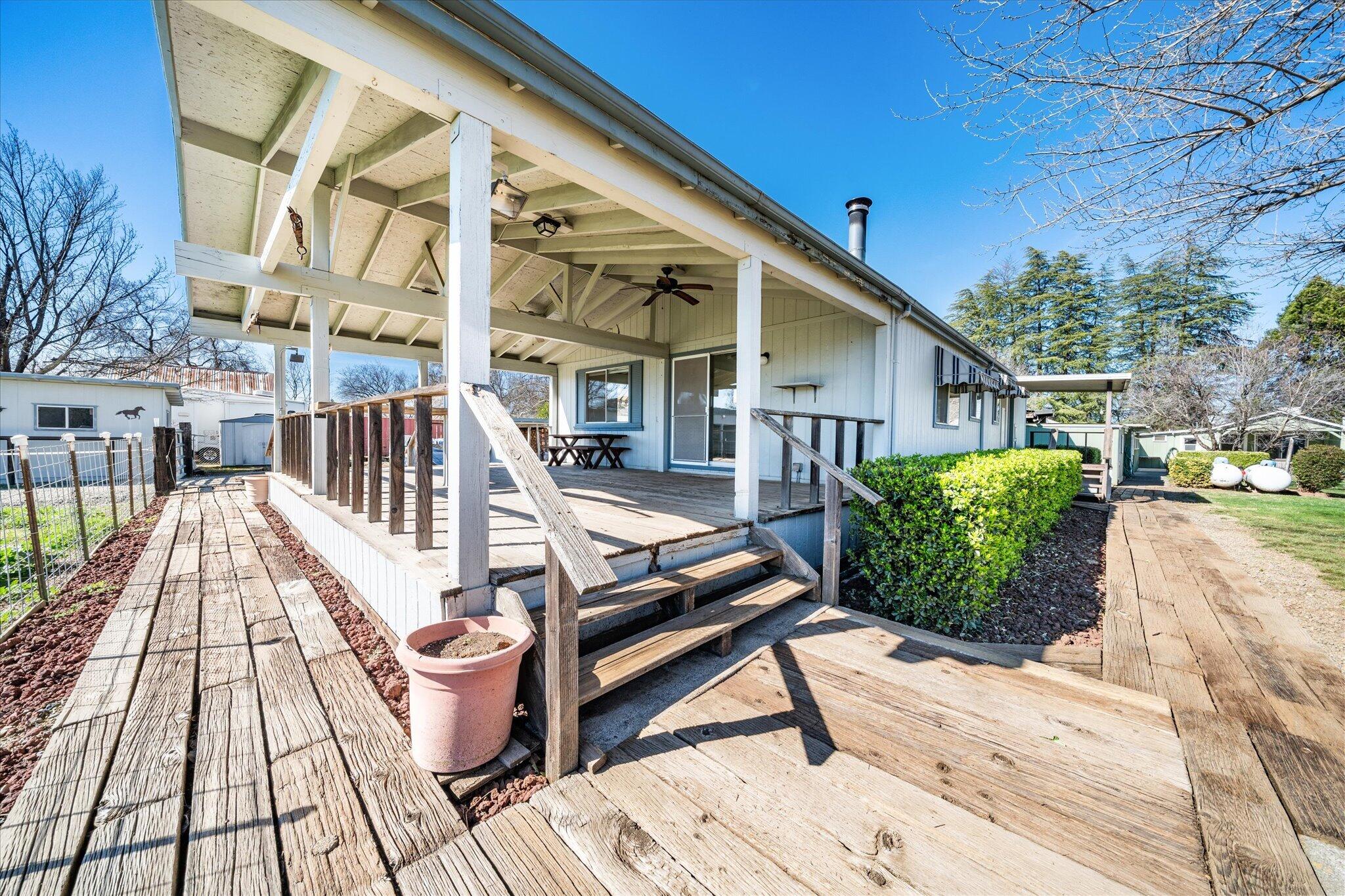 19301 Smith Road Redding, CA 96002 - Photo 44 of 62 54-BiggerFlow Real Estate Media-53