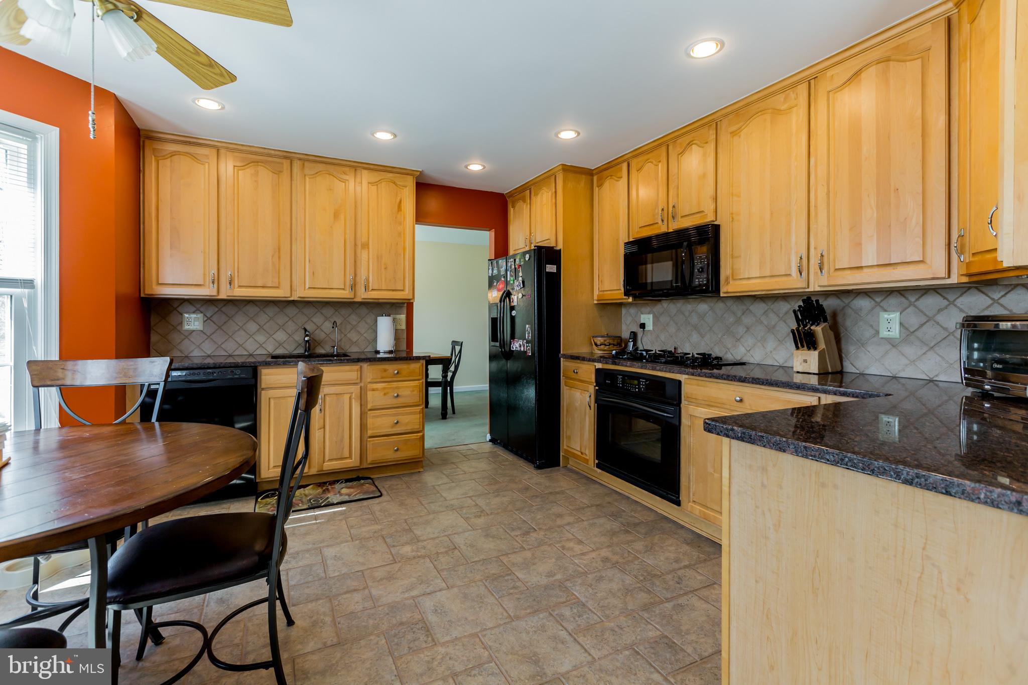 29 London Road Burlington, NJ 08016 - Photo 11 of 30