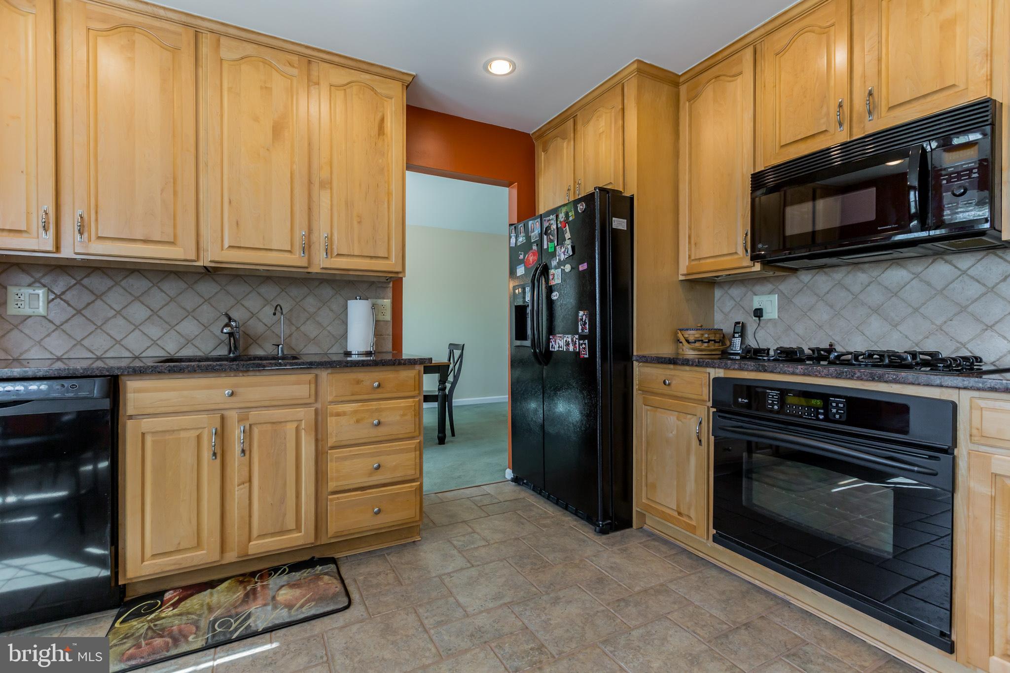 29 London Road Burlington, NJ 08016 - Photo 14 of 30