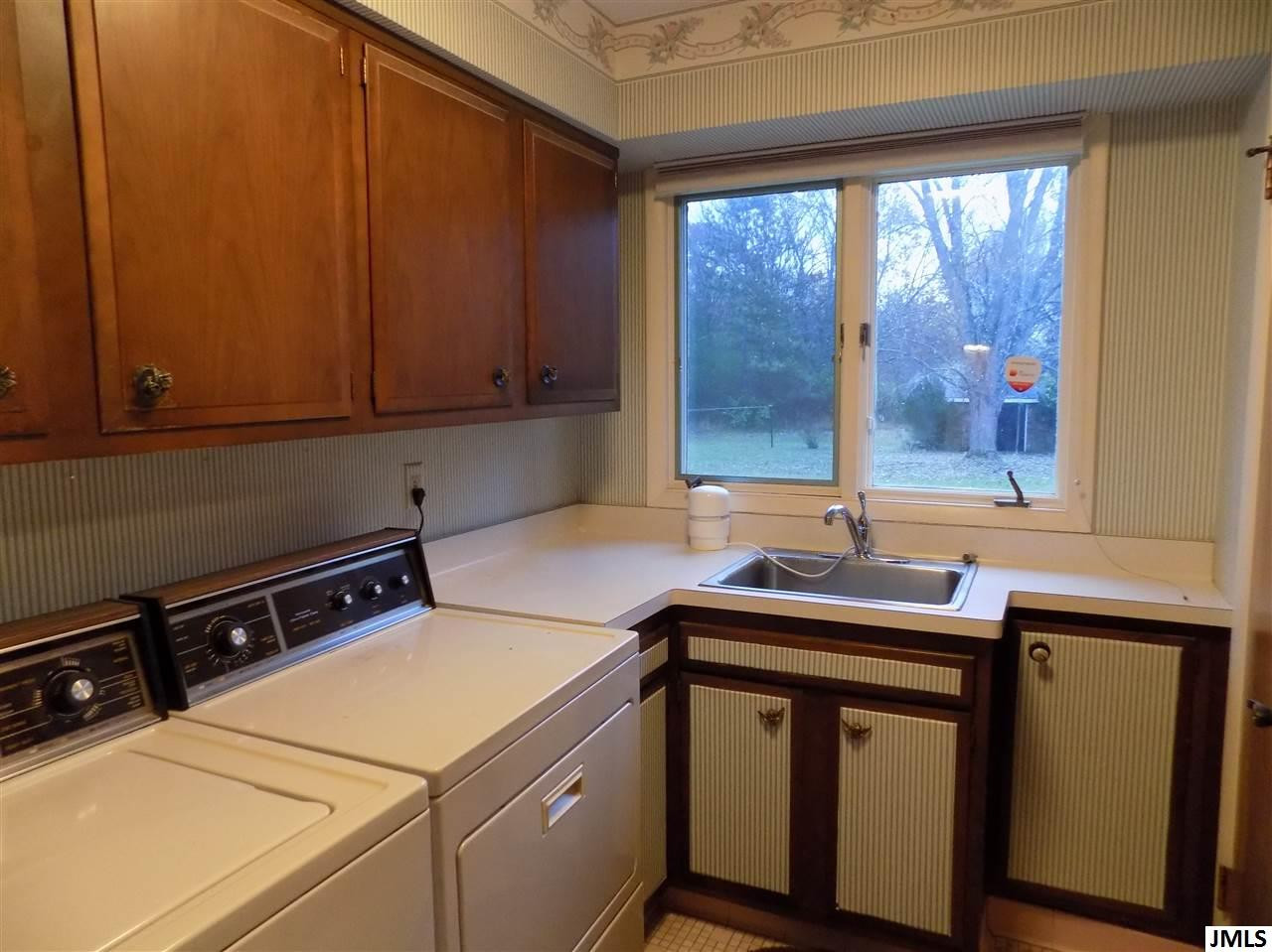 1190 Napoleon Road Jackson, MI 49201 - Photo 8 of 32 Photo 8