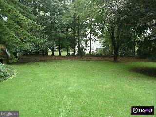 2310 Boyd Road Huntingdon Valley, PA 19006 - Photo 2 of 6 a view of a green yard