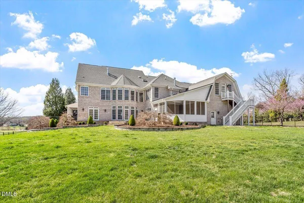 $1,950,000 | 1101 Walnut Hill Drive, Hillsborough, NC 27278
