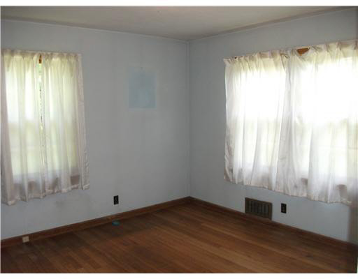 22111 Johnson Road South Bend, IN 46614 - Photo 13 of 15 Gallery Image 13
