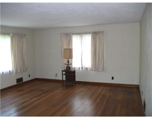 22111 Johnson Road South Bend, IN 46614 - Photo 3 of 15 Gallery Image 3