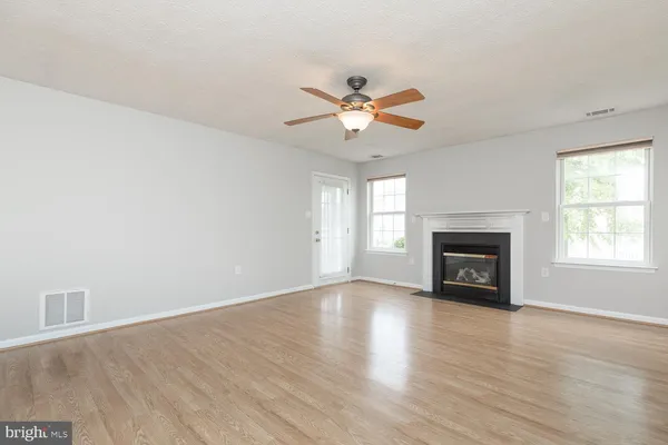 $2,295 | 106 Butterscotch Court, Winchester, VA 22602