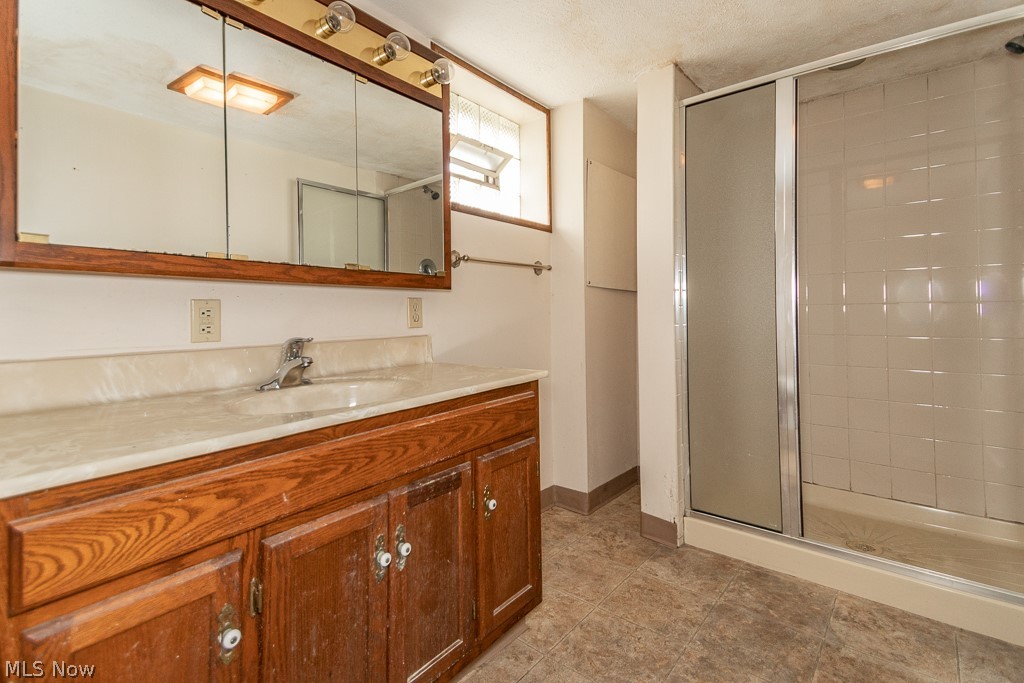 4351 Fulton Road Cleveland, OH 44144 - Photo 27 of 31 Gallery Image 27
