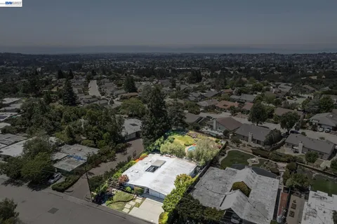 $1,795,000 | 5842 Highwood Road, Castro Valley, CA 94552