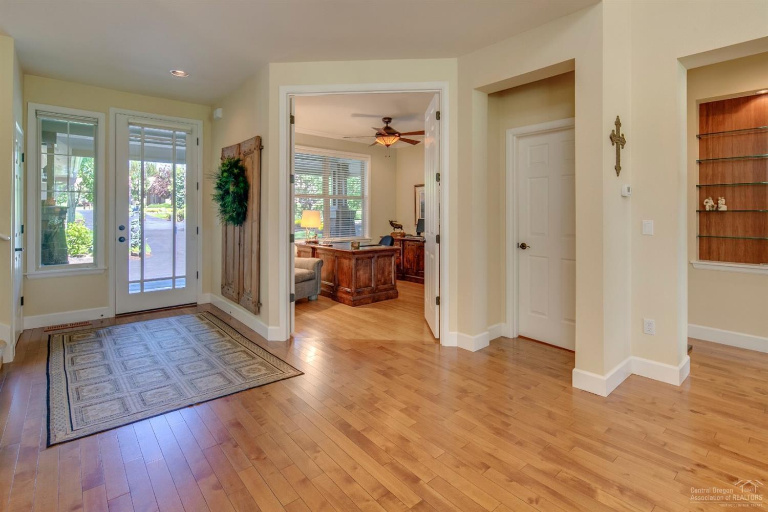 61987 Fall Creek Loop Bend, OR 97702 - Photo 10 of 25 Additional Photo