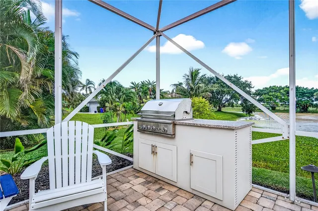 $875,000 | 6960 29th Court, Vero Beach, FL 32967