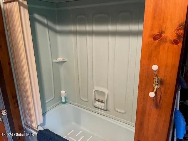 $495,000 | 2004 Hoffman Road, Schroon Lake, NY 12870