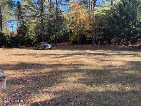 $495,000 | 2004 Hoffman Road, Schroon Lake, NY 12870