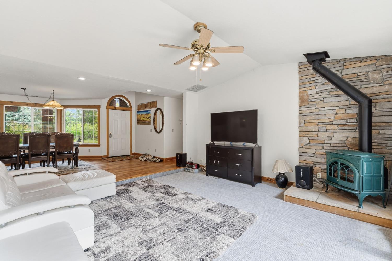 7019 Scott Road Mariposa, CA 95338 - Photo 13 of 77