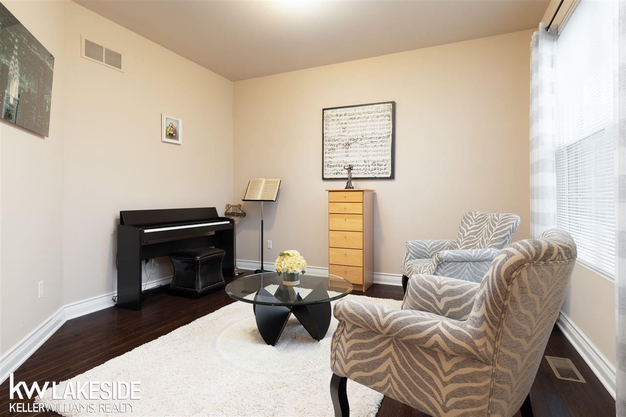 858 Monterey Ln. Rochester Hills, MI 48307 - Photo 14 of 44