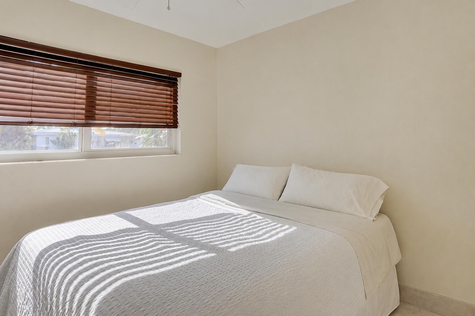 970 Southwest 3rd Avenue Pompano Beach, FL 33060 - Photo 12 of 24 11 bed