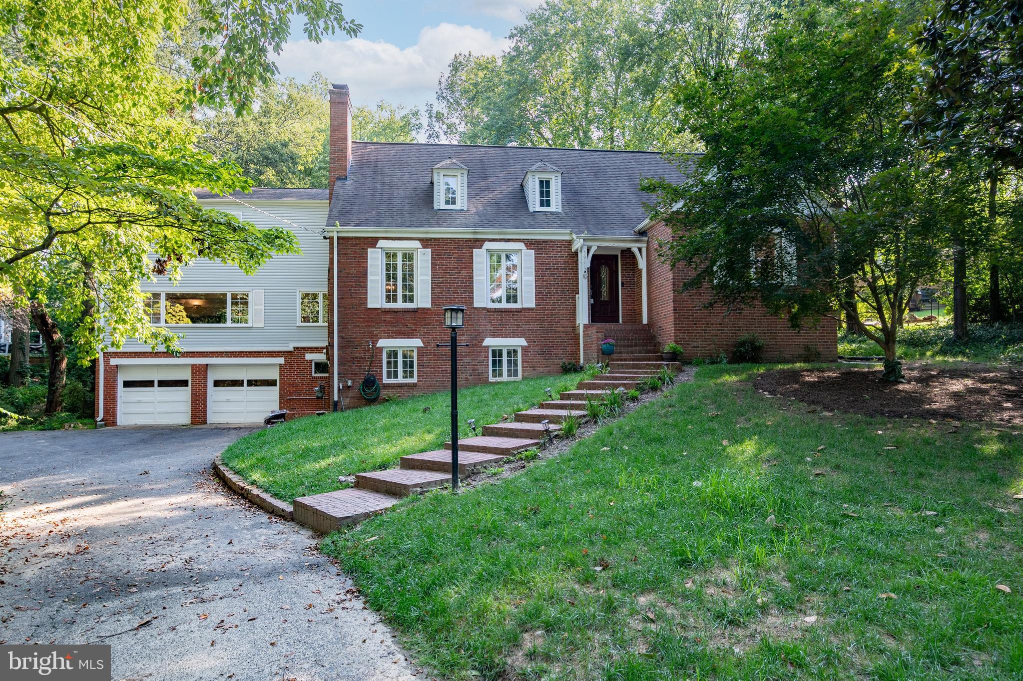 5911 Chesterbrook Road McLean, VA 22101 - Photo 2 of 81