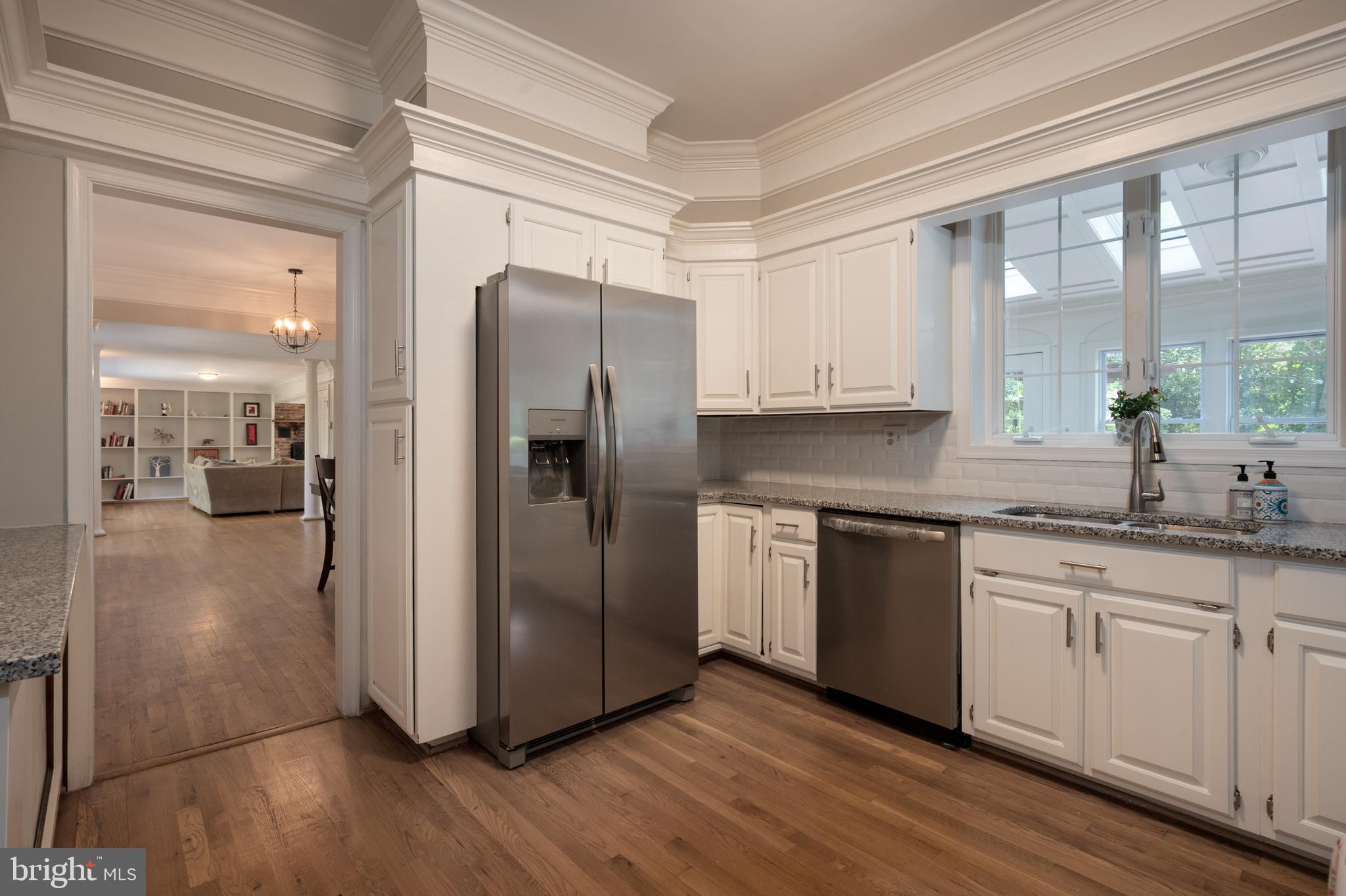 5911 Chesterbrook Road McLean, VA 22101 - Photo 25 of 81