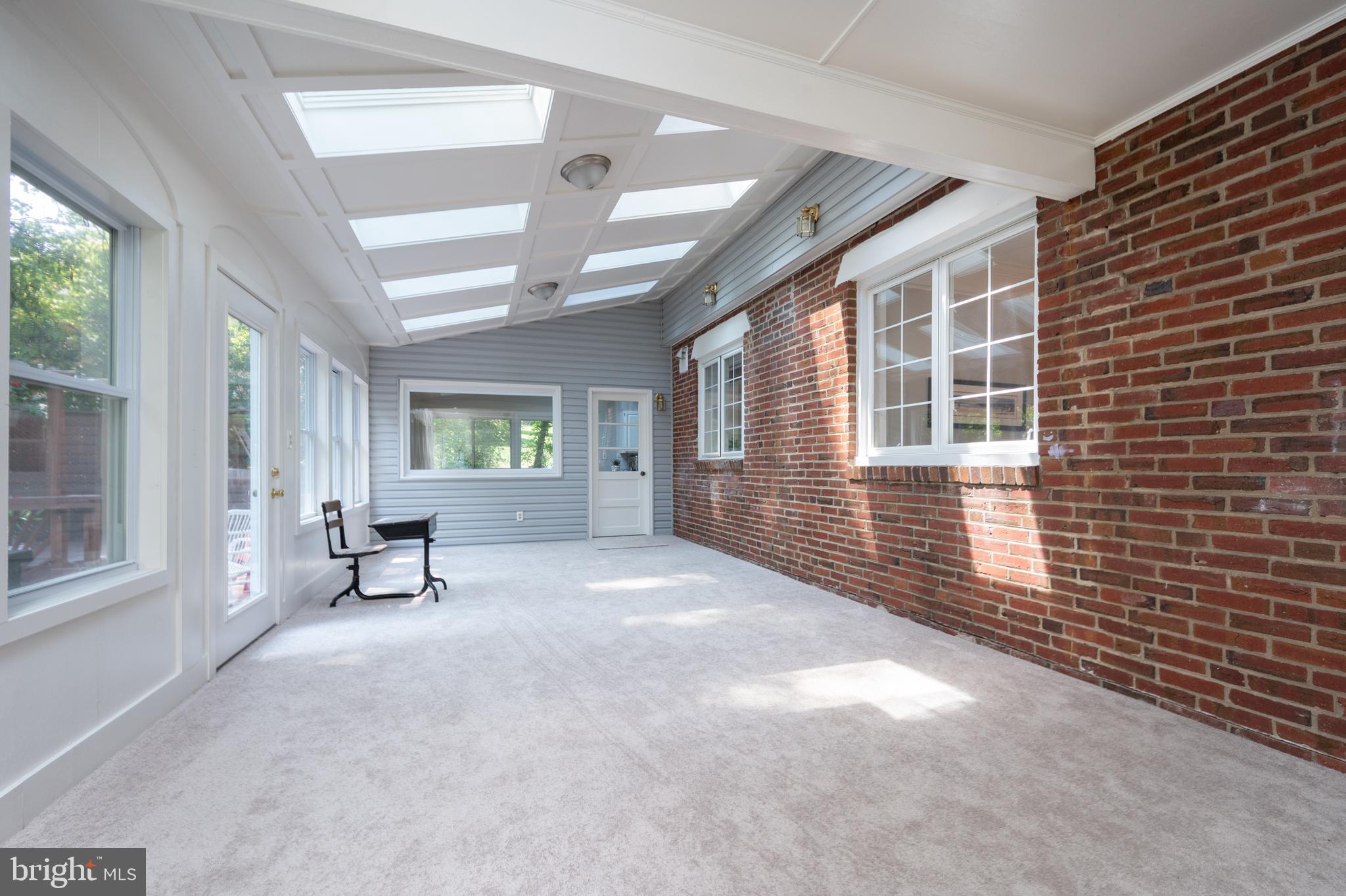 5911 Chesterbrook Road McLean, VA 22101 - Photo 30 of 81