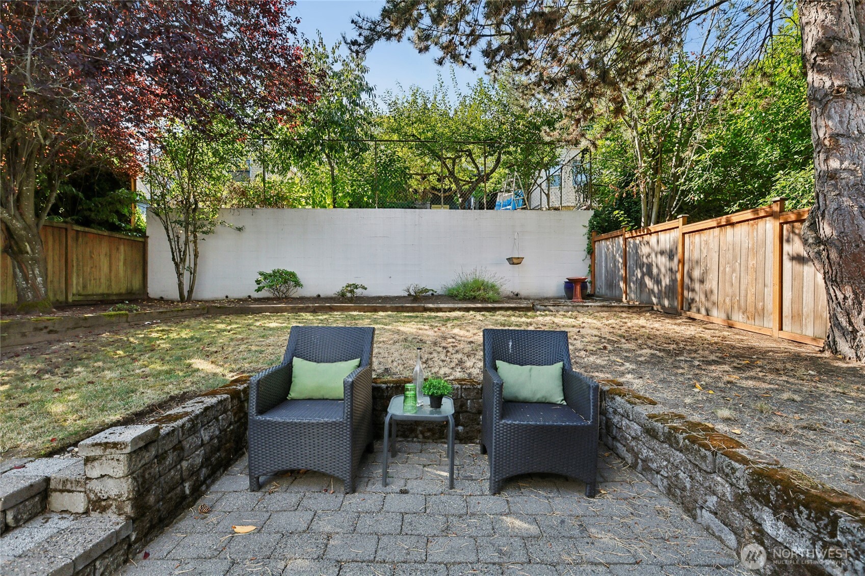 511 23rd Avenue East Seattle, WA 98112 - Photo 28 of 39 swimming pool with outdoor seating and yard