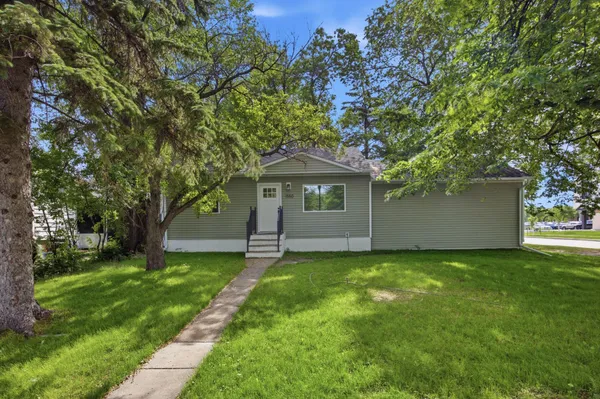 $229,900 | 1550 13 1/2 Street South, Fargo, ND 58103