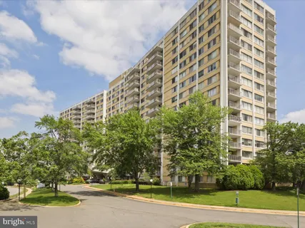 $237,500 | 301 North Beauregard Street, Unit 1107, Alexandria, VA 22312