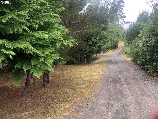 69258 Caleb Road North Bend, OR 97459 - Photo 25 of 29 Gallery Image 25