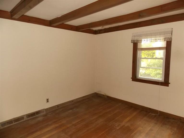 22 Iyanough Road Hyannis, MA 02601 - Photo 12 of 17 an empty room with a window