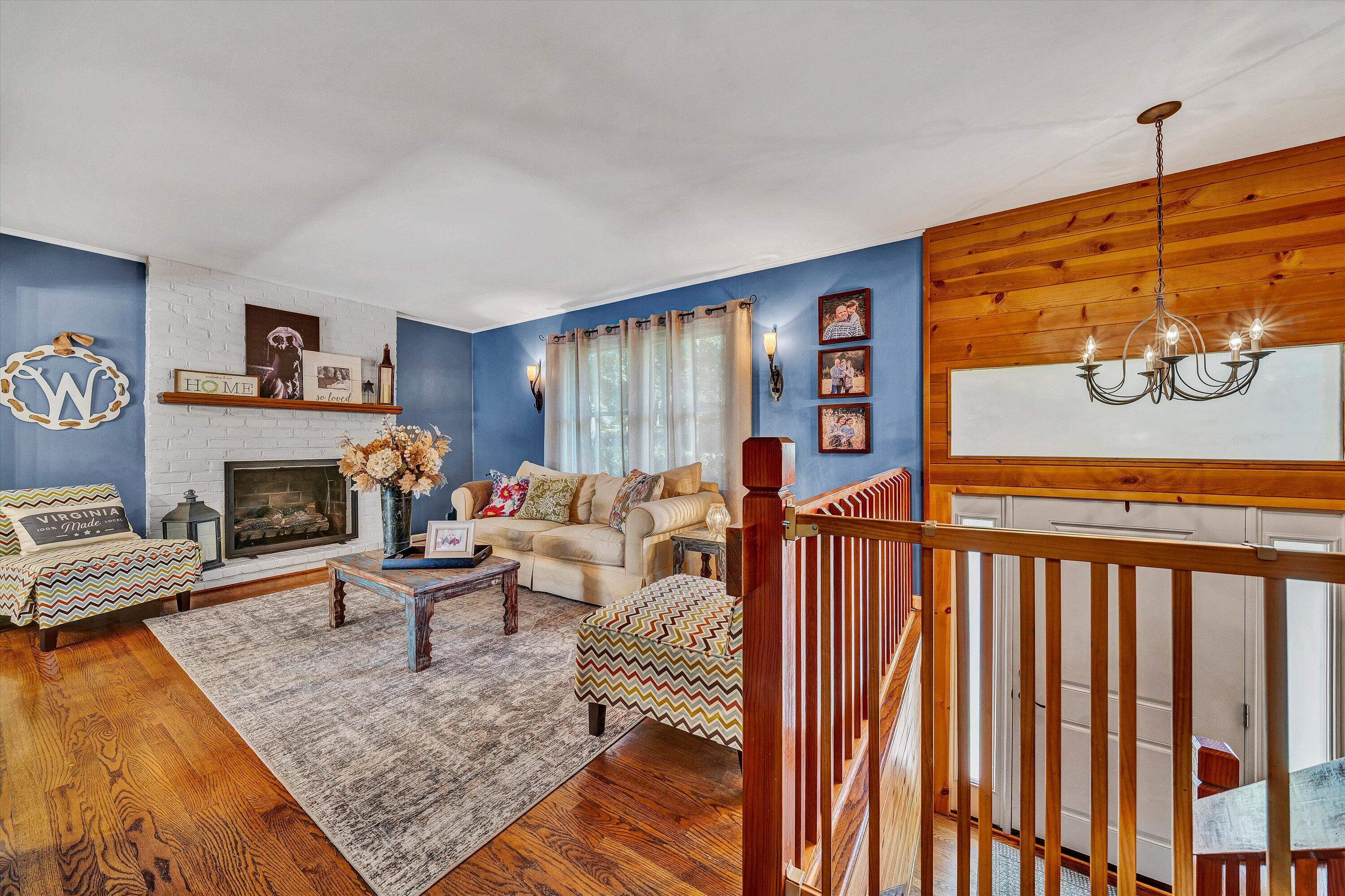 5217 Lipps Road Roanoke, VA 24018 - Photo 3 of 40 03-VM-04240