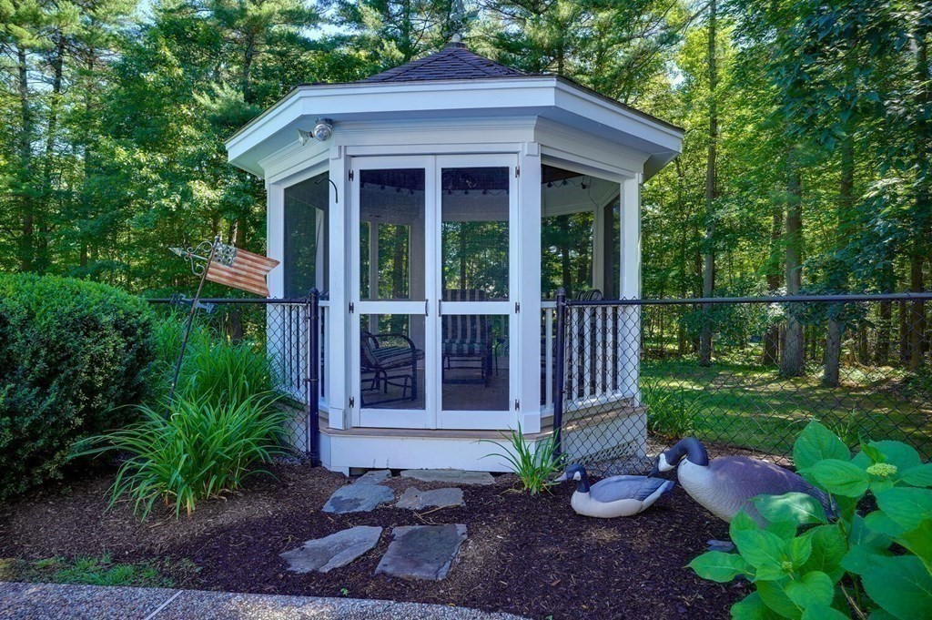 411 Robinson Road Boxborough, MA 01719 - Photo 37 of 41 Gallery Image 37