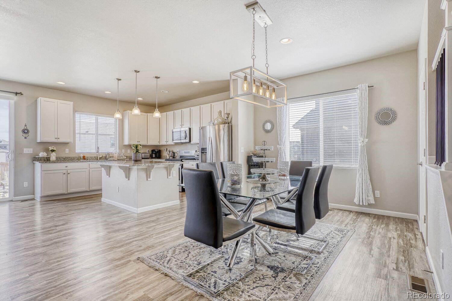 11748 Oneida Street Thornton, CO 80233 - Photo 10 of 29