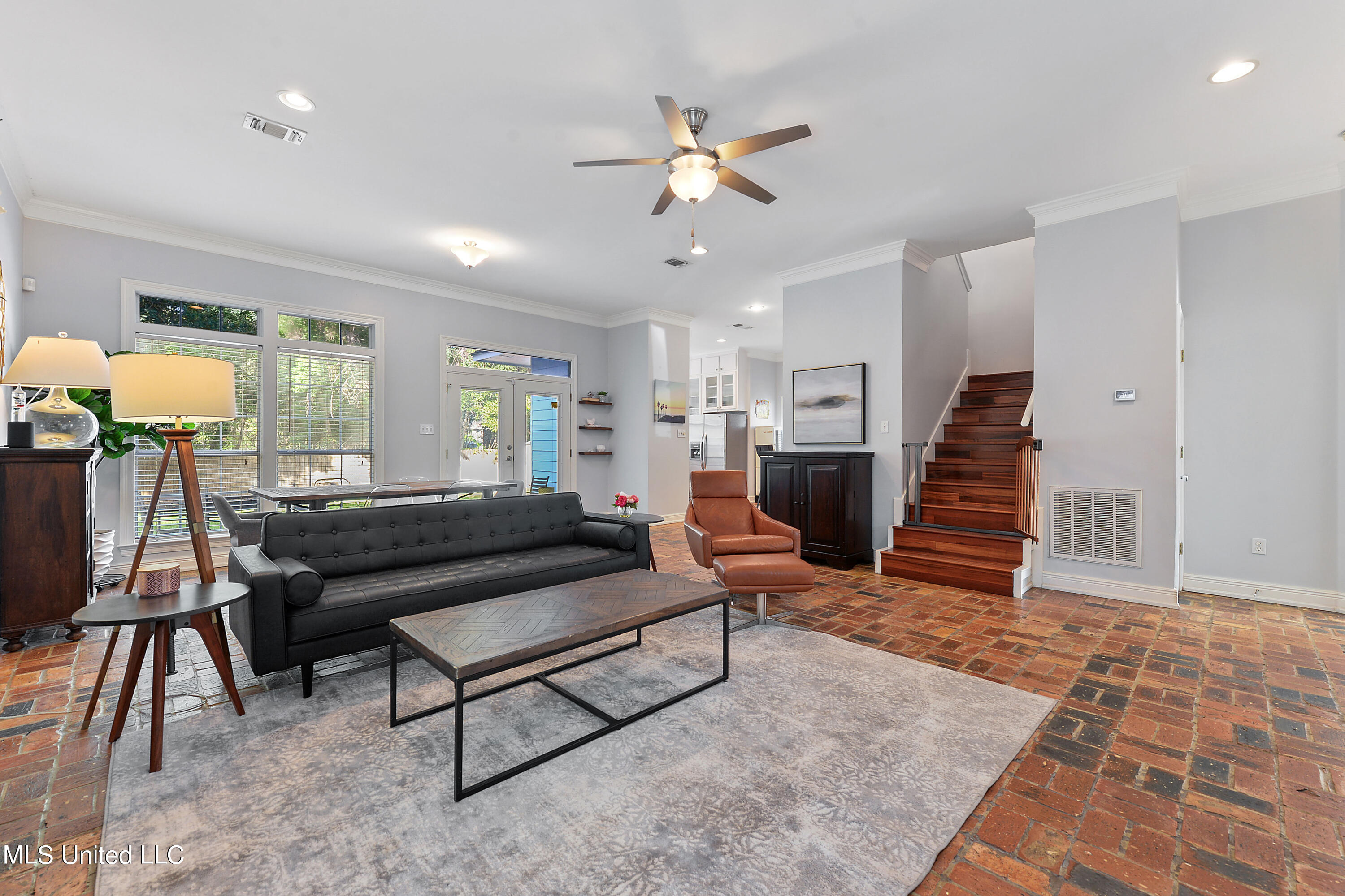 827 Tegarden Road Gulfport, MS 39507 - Photo 7 of 27 006