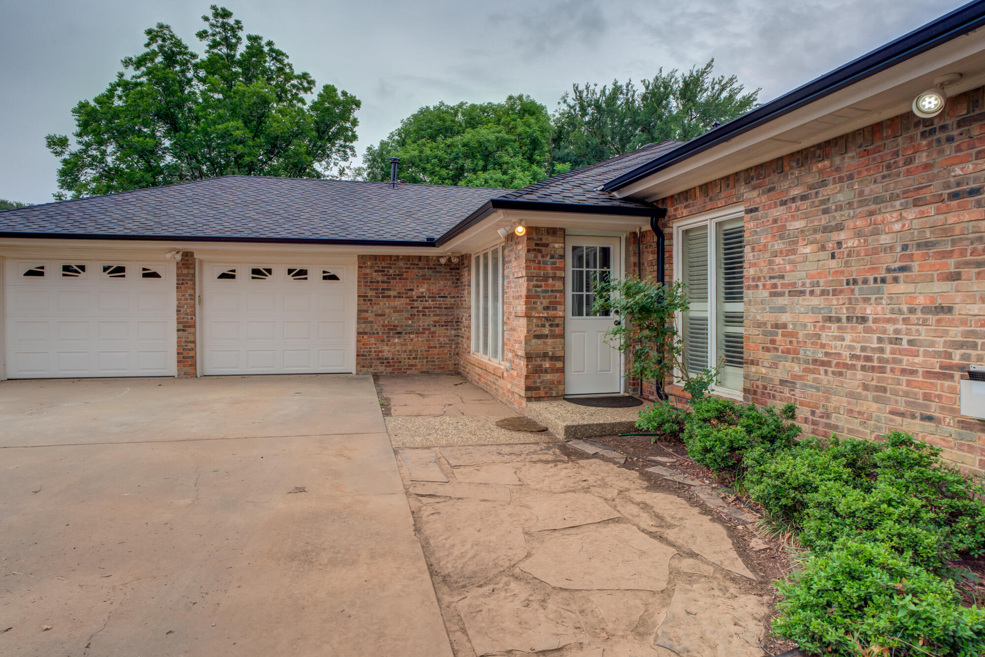 4913 76th Street Lubbock, TX 79424 - Photo 5 of 64 DSC09065_6_7_8_9