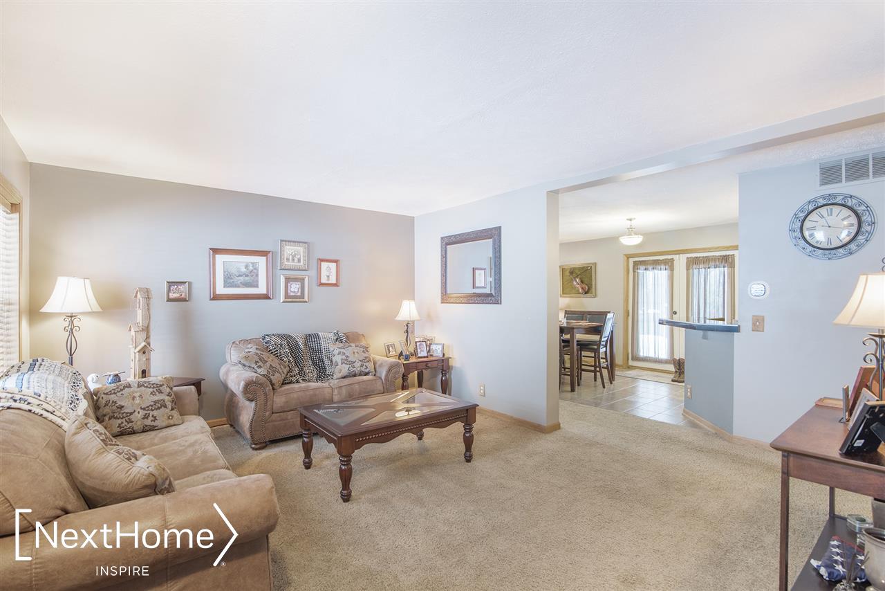 6095 North Webster Road Flint, MI 48504 - Photo 4 of 50