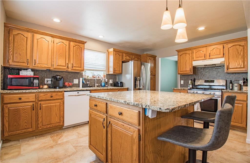 139 Southeast 621 Road Warrensburg, MO 64093 - Photo 8 of 33
