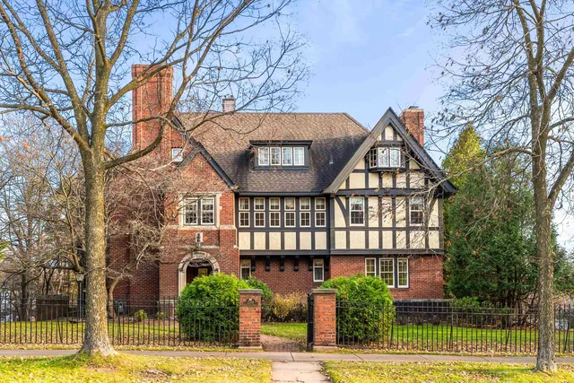 $800,000 | 2314 East 5th Street, Duluth, MN 55812