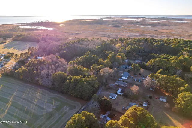 $155,000 | 128 Snowgoose Lane, Knotts Island, NC 27950