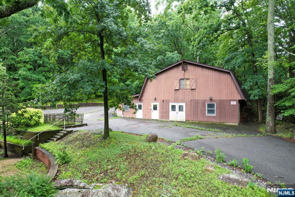 105 Ricker Drive Ringwood, NJ 07456 - Photo 29 of 33