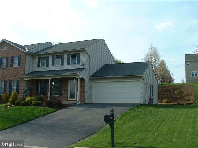 20 Edgewood Drive Lititz, PA 17543 - Photo 1 of 12 Gallery Image 1