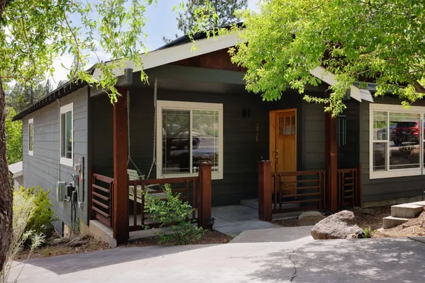 $699,000 | 2533 Northwest Monterey Pines Drive, Bend, OR 97703