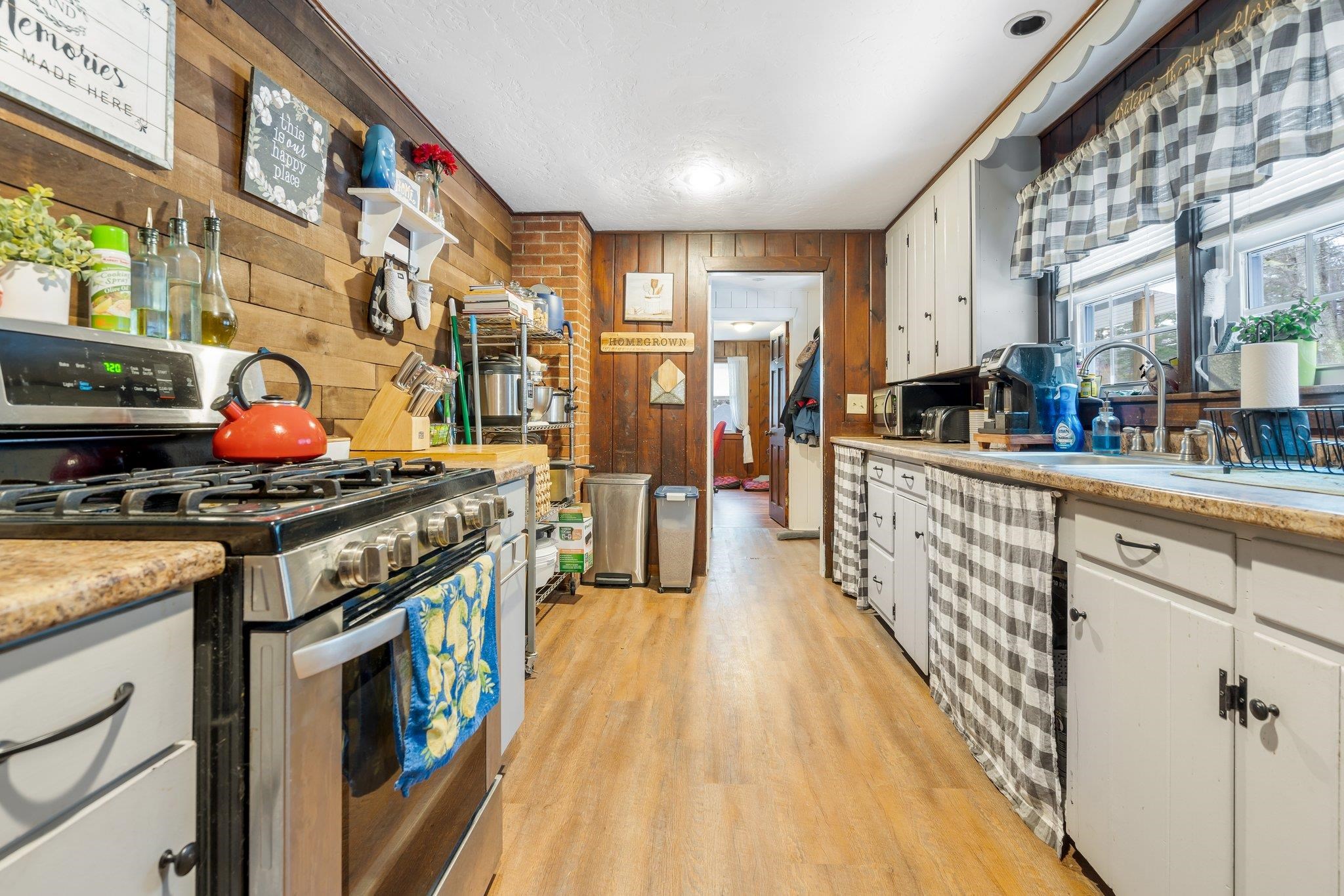 52 Cass Mill Road Hill, NH 03243 - Photo 11 of 39